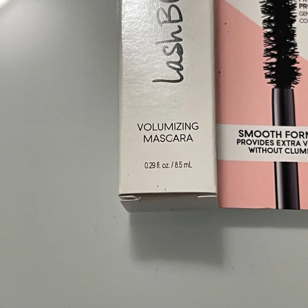 Laura Geller BNIB Black Lengthening Curling Flexible Lashboss Bold Mascara